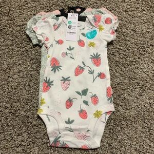 0-3m Carter's White and Pink Strawberry Bodysuit